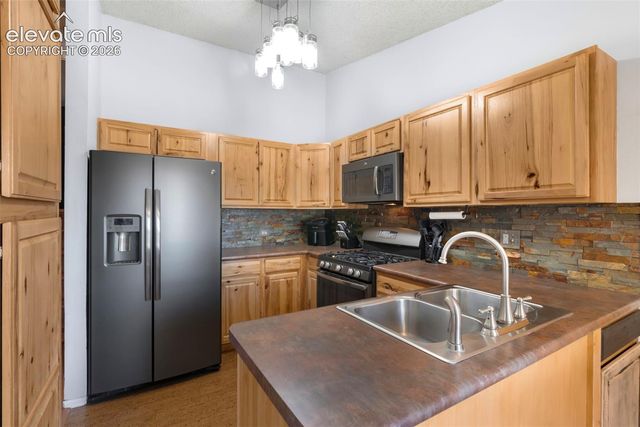 3117 Moonbeam Circle, Colorado Springs, CO 80916