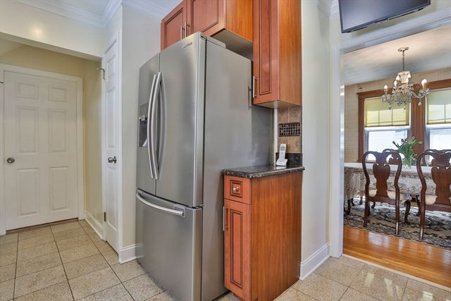 14 Crown St, Milton, MA 02186