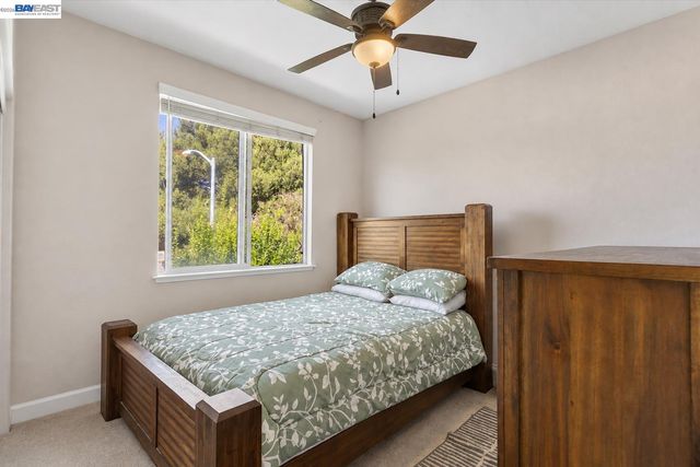 11 fallen leaf, Rodeo, CA 94572