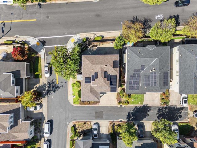 11 fallen leaf, Rodeo, CA 94572
