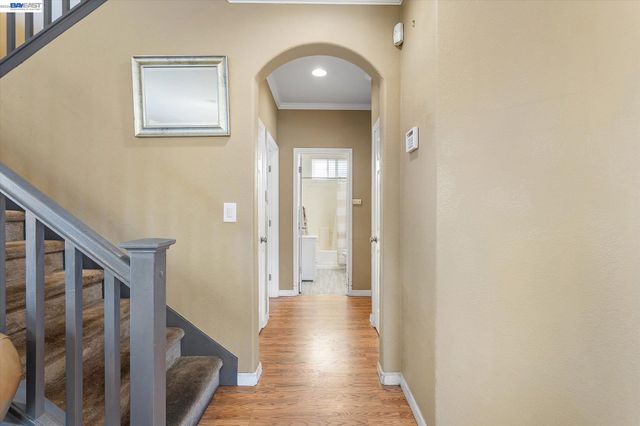11 fallen leaf, Rodeo, CA 94572