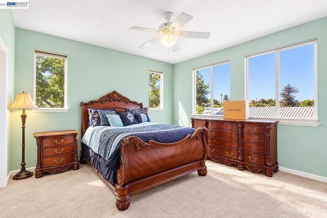11 fallen leaf, Rodeo, CA 94572