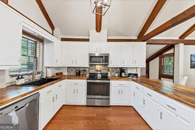 105 INDIAN OAK Drive, Waleska, GA 30183