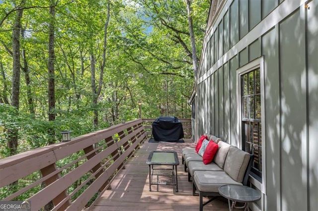 105 INDIAN OAK Drive, Waleska, GA 30183