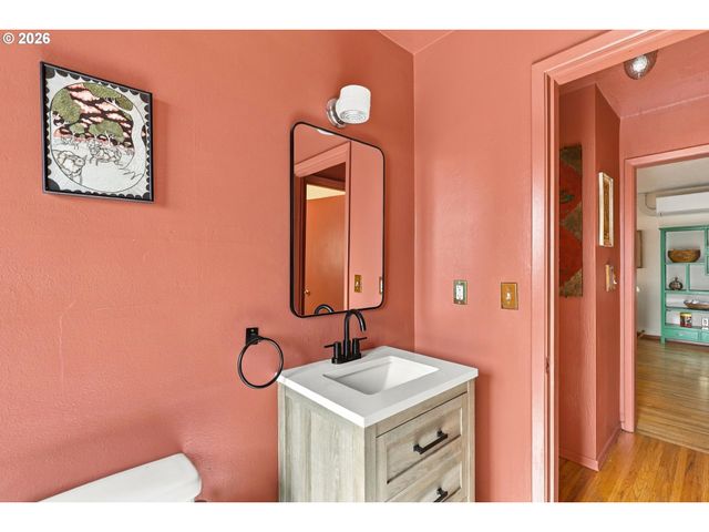 3911 Ne KILLINGSWORTH St 10, Portland, OR 97211