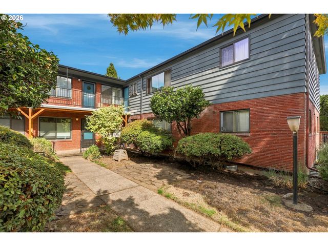 3911 Ne KILLINGSWORTH St 10, Portland, OR 97211