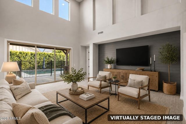 4247 E COMSTOCK Drive, Gilbert, AZ 85296