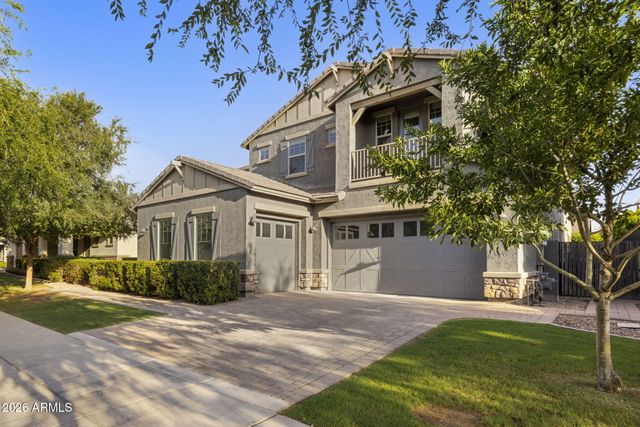 4247 E COMSTOCK Drive, Gilbert, AZ 85296