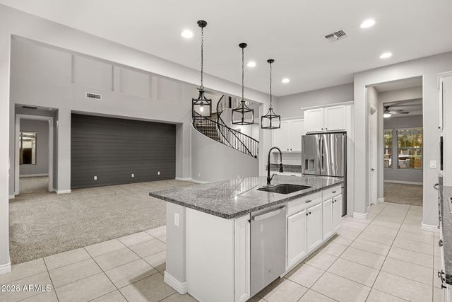 4247 E COMSTOCK Drive, Gilbert, AZ 85296