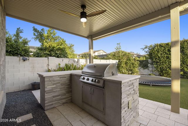 4247 E COMSTOCK Drive, Gilbert, AZ 85296