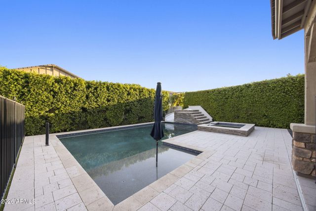 4247 E COMSTOCK Drive, Gilbert, AZ 85296