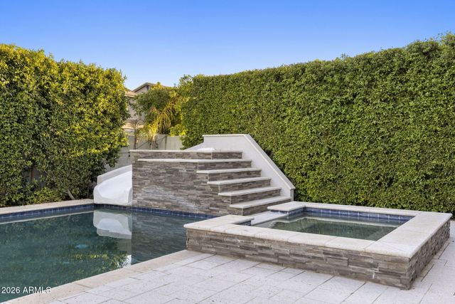 4247 E COMSTOCK Drive, Gilbert, AZ 85296