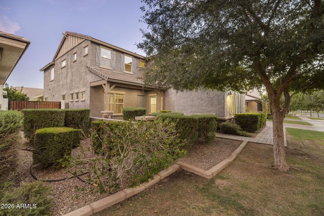 4247 E COMSTOCK Drive, Gilbert, AZ 85296