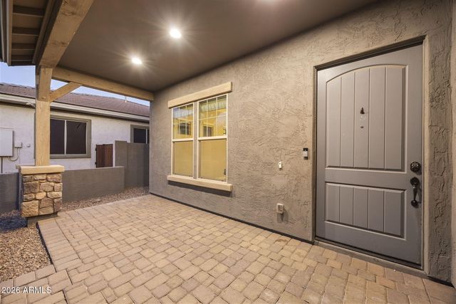 4247 E COMSTOCK Drive, Gilbert, AZ 85296