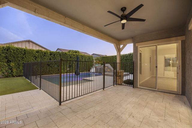4247 E COMSTOCK Drive, Gilbert, AZ 85296
