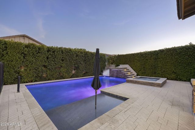 4247 E COMSTOCK Drive, Gilbert, AZ 85296