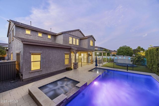 4247 E COMSTOCK Drive, Gilbert, AZ 85296