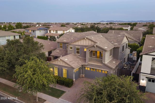 4247 E COMSTOCK Drive, Gilbert, AZ 85296