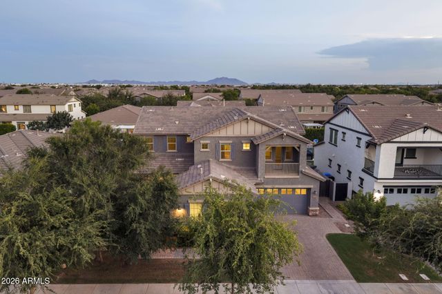 4247 E COMSTOCK Drive, Gilbert, AZ 85296