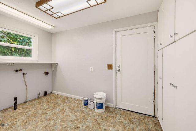 2082 NE Fairview Avenue, Grants Pass, OR 97526