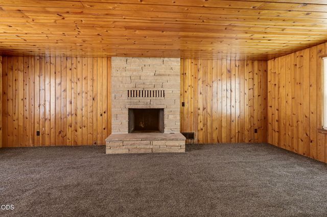 2082 NE Fairview Avenue, Grants Pass, OR 97526