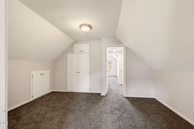 2082 NE Fairview Avenue, Grants Pass, OR 97526