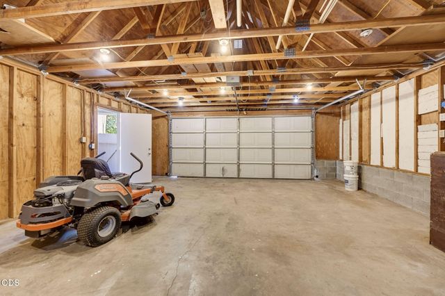 2082 NE Fairview Avenue, Grants Pass, OR 97526