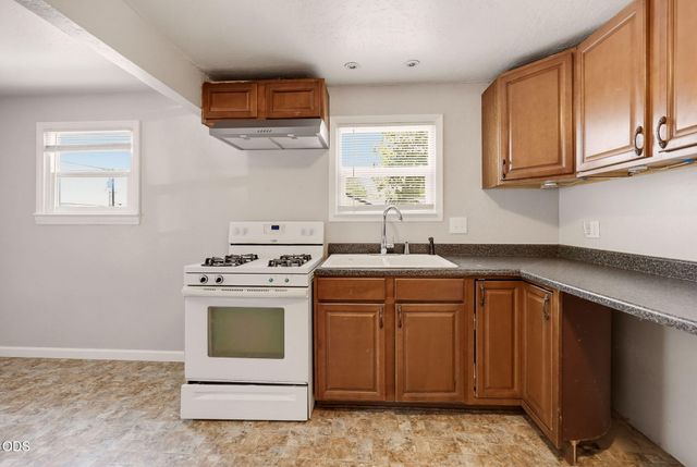 2082 NE Fairview Avenue, Grants Pass, OR 97526