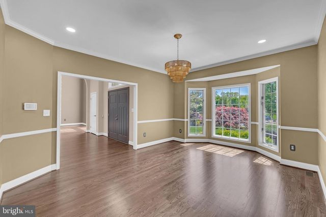 4 STULTS DR, Plainsboro, NJ 08536