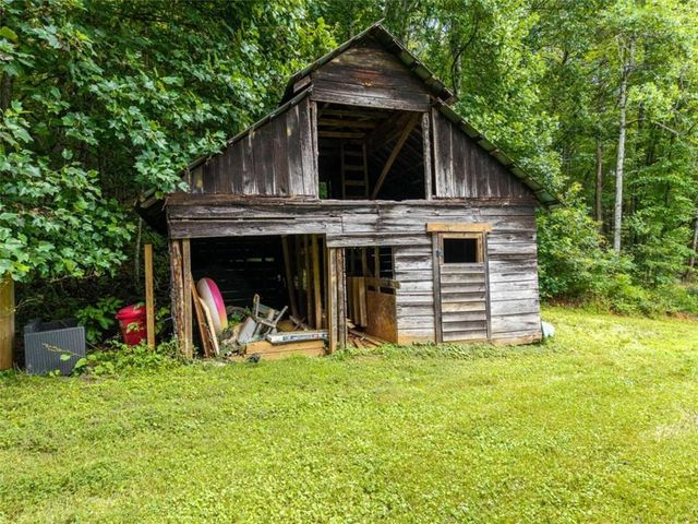 1824 Colwell Road, Blue Ridge, GA 30513