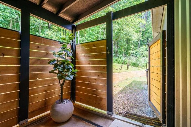 1824 Colwell Road, Blue Ridge, GA 30513