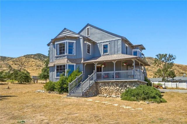 10821 Los Jordans, Agua Dulce, CA 91390