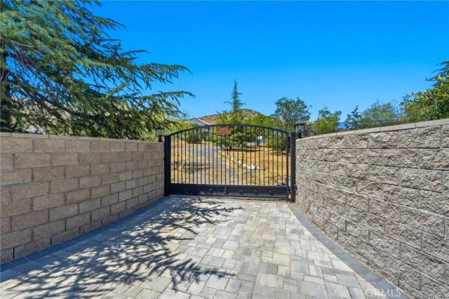10821 Los Jordans, Agua Dulce, CA 91390