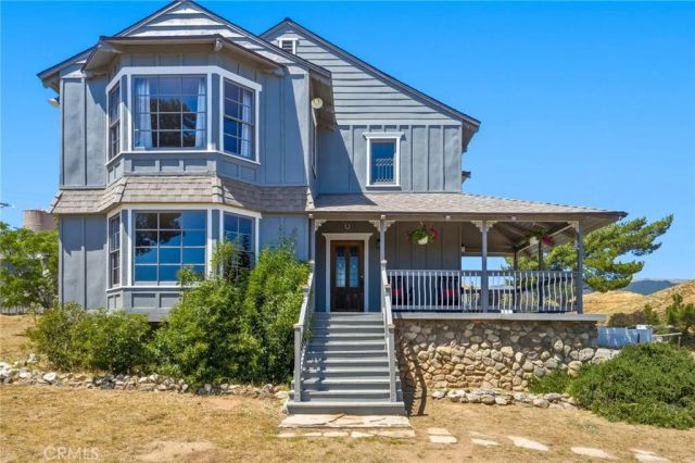 10821 Los Jordans, Agua Dulce, CA 91390