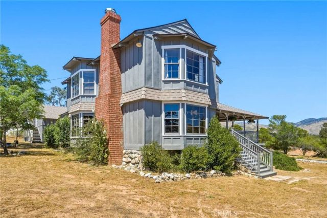 10821 Los Jordans, Agua Dulce, CA 91390