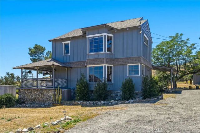 10821 Los Jordans, Agua Dulce, CA 91390