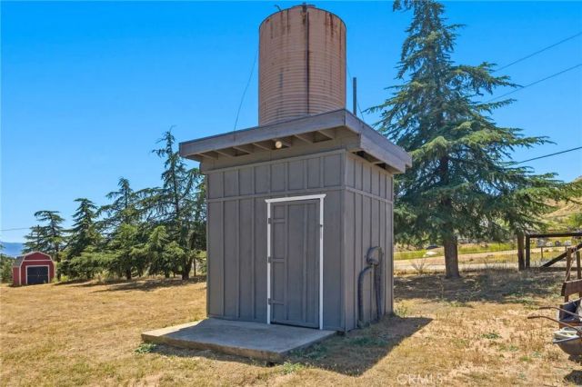 10821 Los Jordans, Agua Dulce, CA 91390