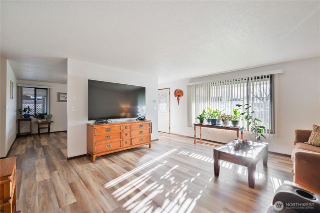 3144 Marigold Street, Longview, WA 98632