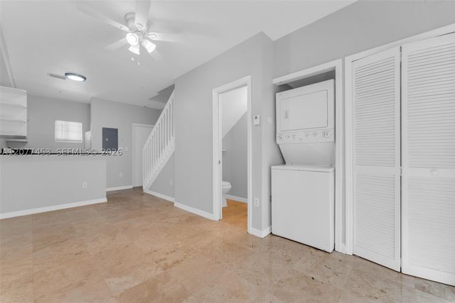 1421 SW 3rd St 208, Miami, FL 33135