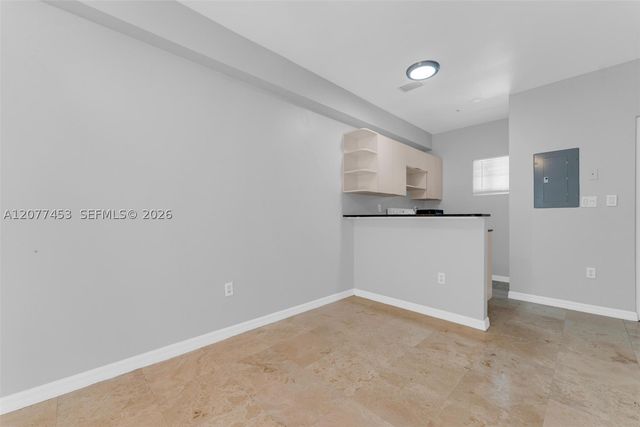 1421 SW 3rd St 208, Miami, FL 33135