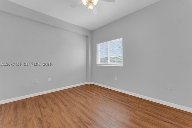 1421 SW 3rd St 208, Miami, FL 33135