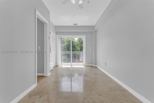 1421 SW 3rd St 208, Miami, FL 33135