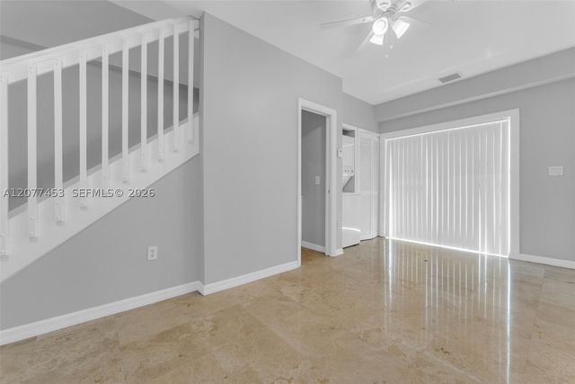 1421 SW 3rd St 208, Miami, FL 33135
