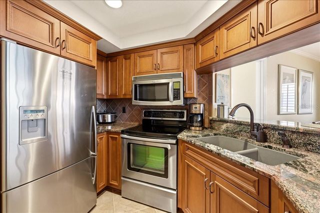 2600 GULF DRIVE N 30, Bradenton Beach, FL 34217