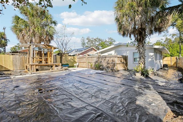 1217 11TH AVENUE W, Bradenton, FL 34205