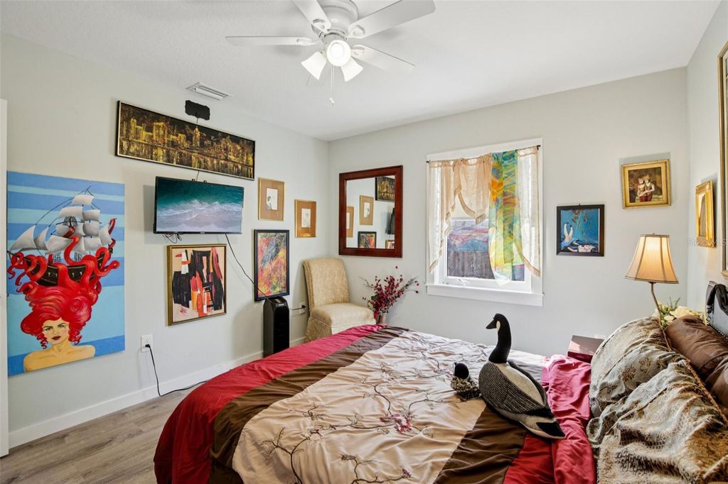 Image 16 of property listing at 1217 11TH AVENUE W, Bradenton, FL 34205