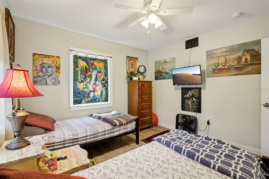 Image 21 of property listing at 1217 11TH AVENUE W, Bradenton, FL 34205