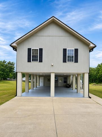 1176 Lesesne Drive, Manning, SC 29102