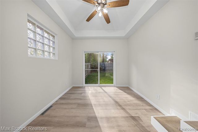 3187 Woodlawn Street, Commerce Twp, MI 48390