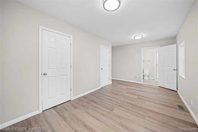 3187 Woodlawn Street, Commerce Twp, MI 48390